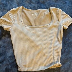 Hollister Women's Beige Ribbed Tee